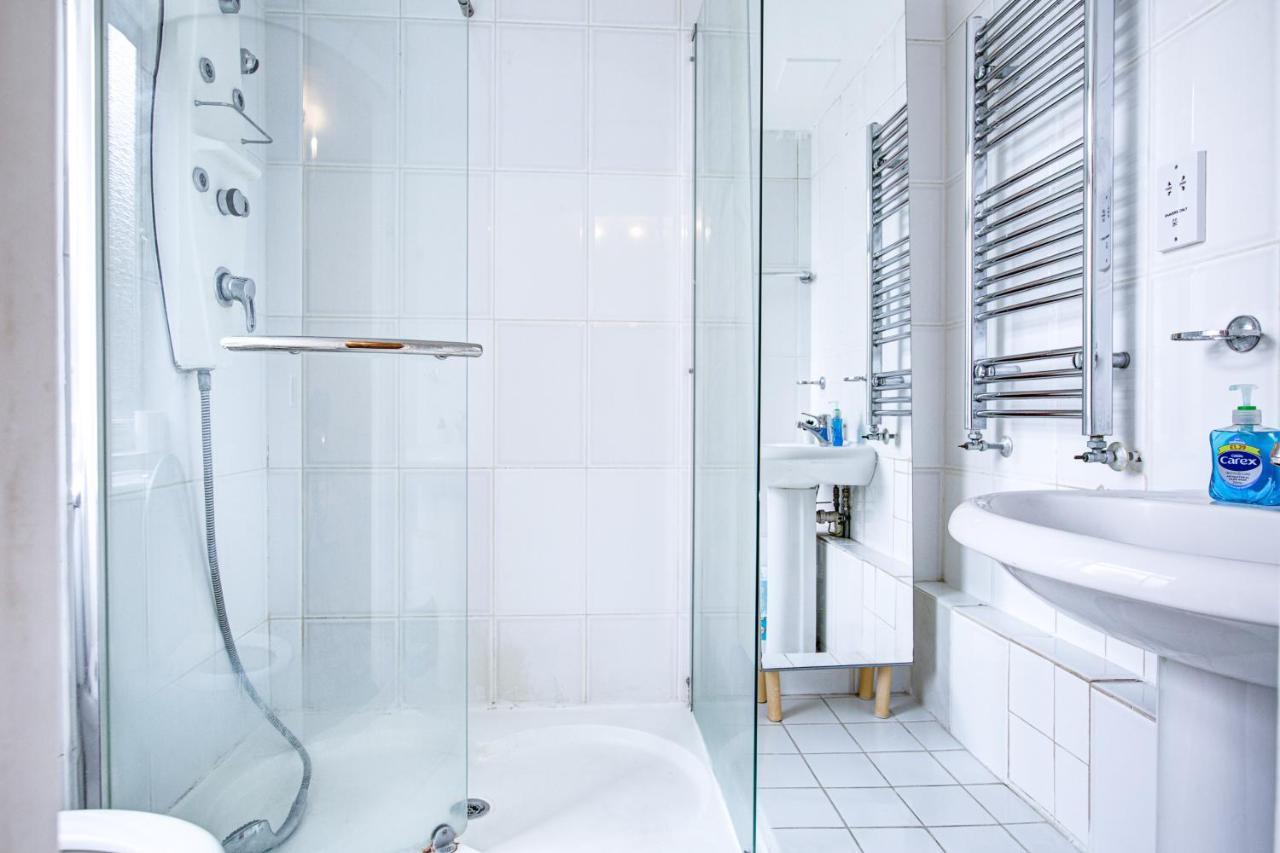 Gorgeous House 4 Bedrooms, 5-baths In Central Near Oxford Street Londra